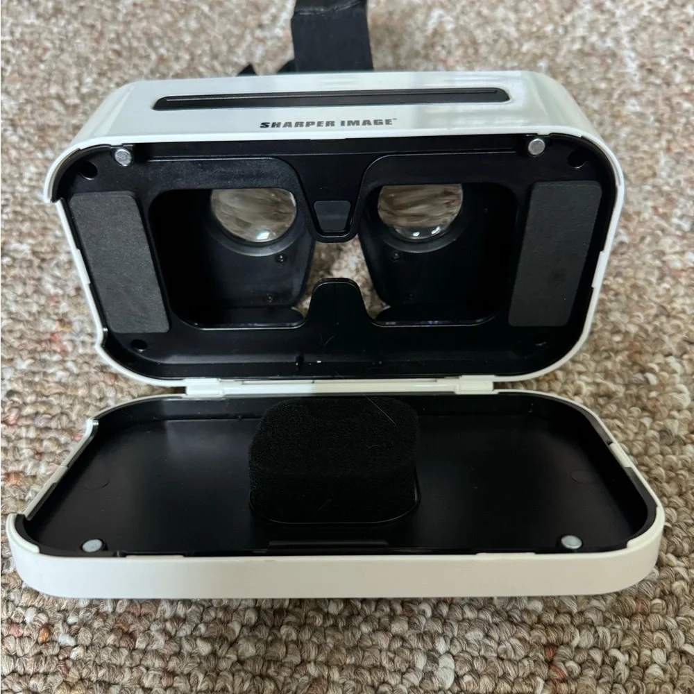 Sharper Image Black and White Smartphone VR Headset